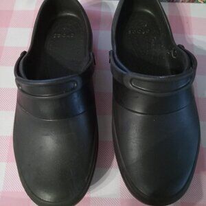 womens black Crocs